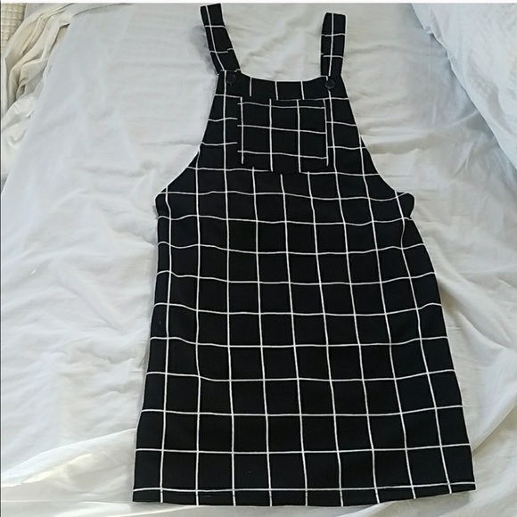 LAST ONE Black and White Plaid Overall Dress - Picture 5 of 7